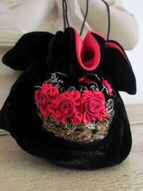 VELVET BAG, DRAWSTRING MINI REGENCY-VICTORIAN DRAWSTRING RETICULE w RED ROSES